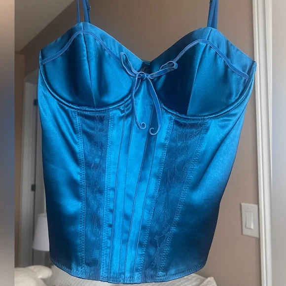 SOLD DEPOP VTG Satin Corset - Picture 6 of 6